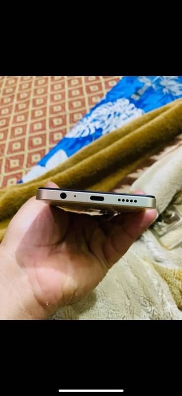 vivo y36 8+8 256 gb 10/10 condition 4