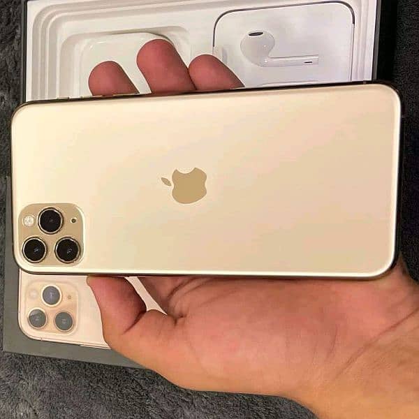 iPhone 11 pro Max full box call number 03359075409 1