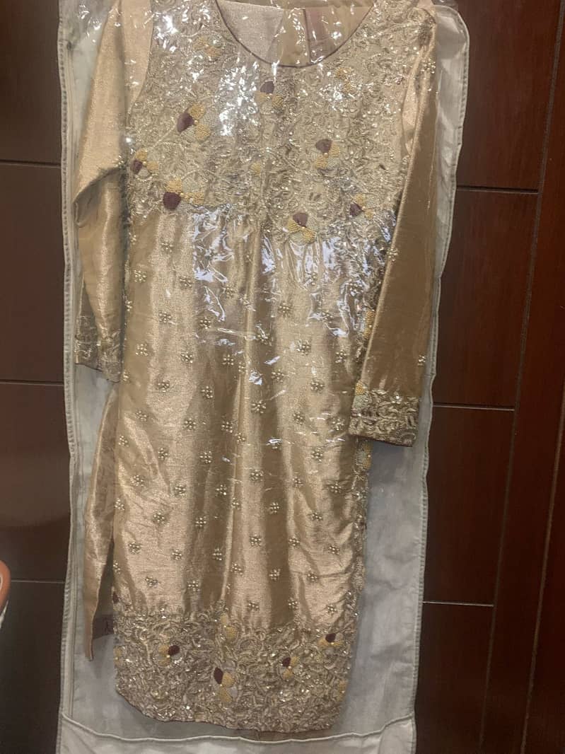 Luxury bridal formal dress for urgent sale 0