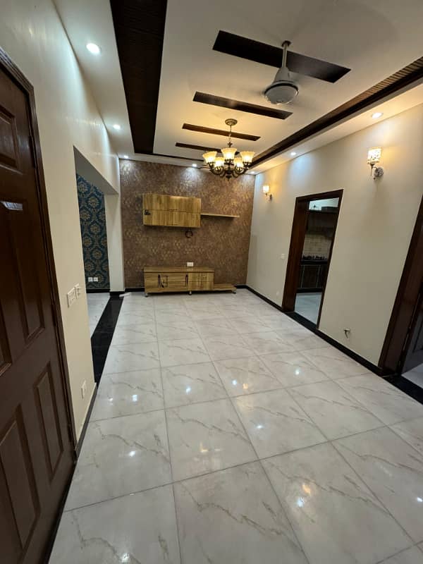 5 MARLAY HOUSE AVAILABLE FOR SALE TARIQ Grand 3