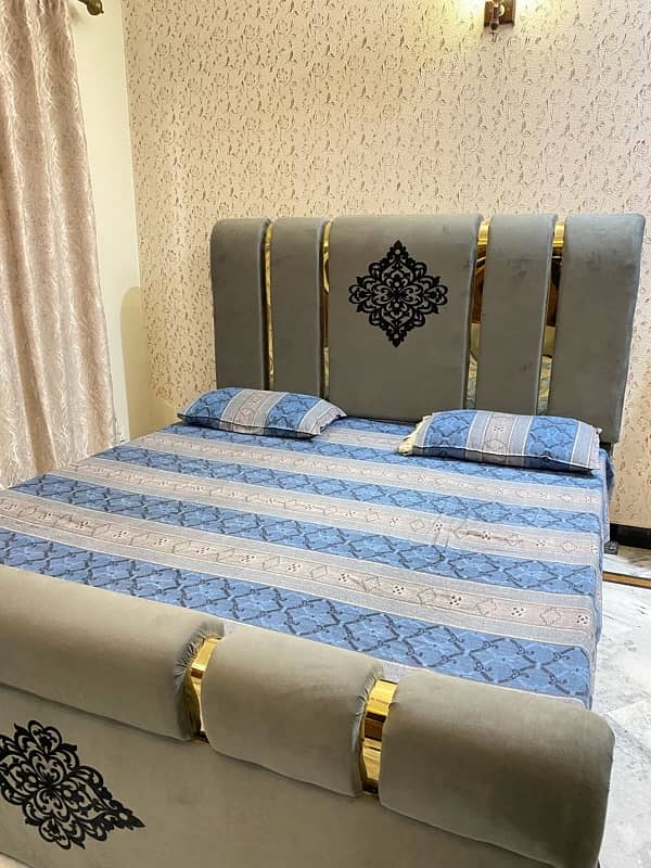 Double king size bed for sale 2