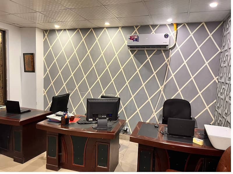 Area 330 SqFt Office For Sale Monthly Rental income 35000 in Main Boulevard Gulberg 3 Lahore 4