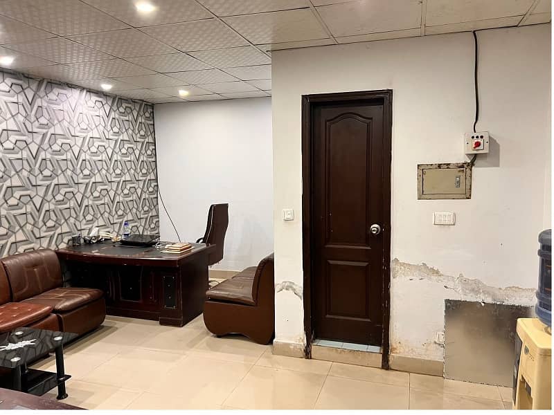 Area 330 SqFt Office For Sale Monthly Rental income 35000 in Main Boulevard Gulberg 3 Lahore 5