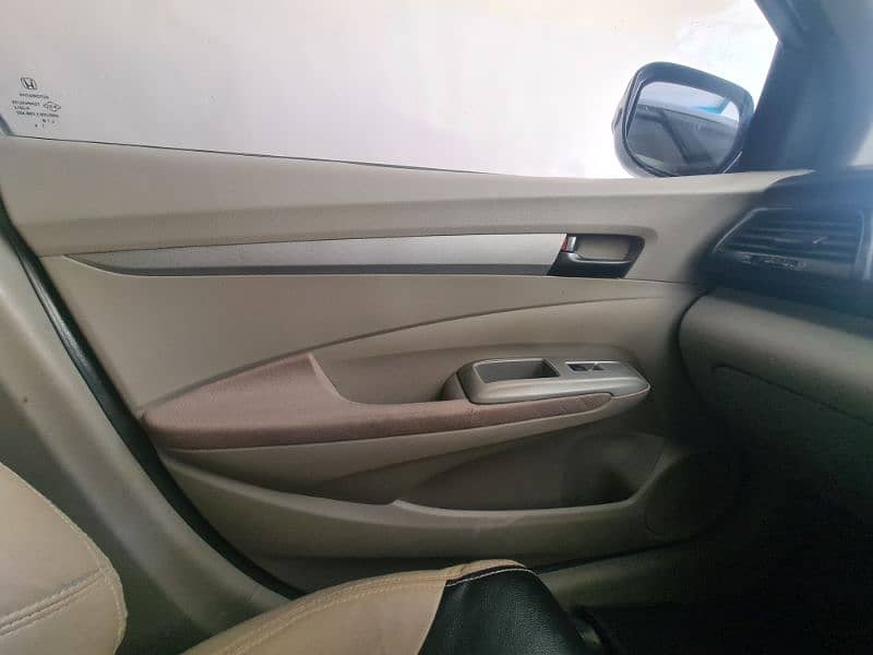 Honda City IVTEC 2016 16