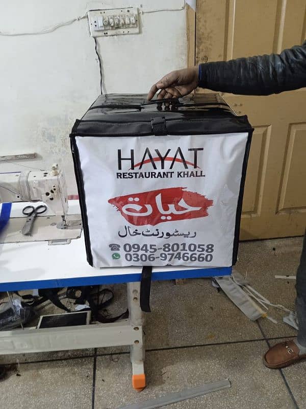 Food Bags, isolated Hot Bags, Pizza delivery Bag, delivery box 0
