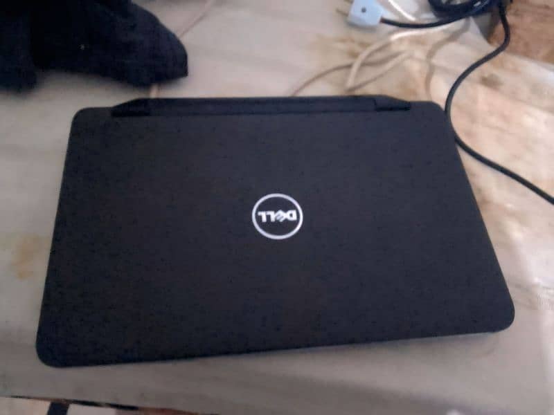 Laptop Dell 3