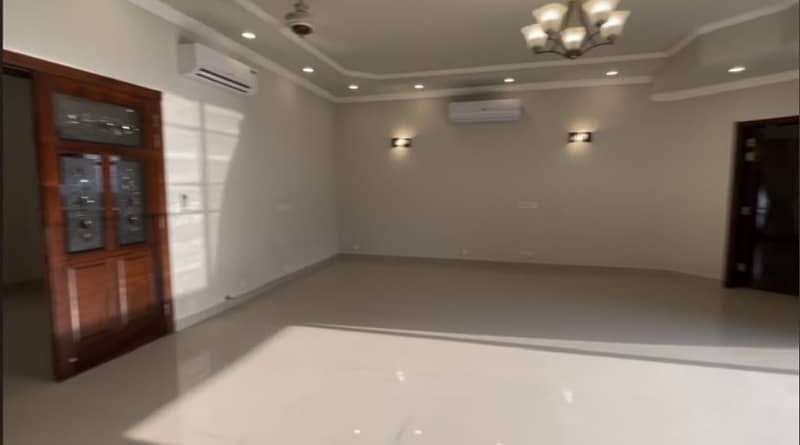 1 Kanal Lower Portion For Rent In DHA Phase 5,Block J. 1