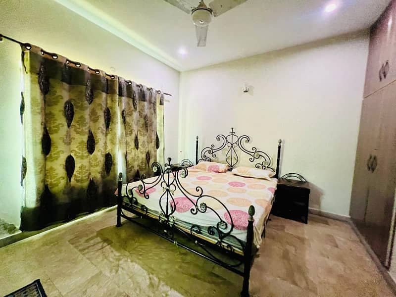 10 Marla Brand New Condition Owner Built House (Solar Installed) Gas Available For Sale In Canal Garden Near Bahria Town Lahore 2