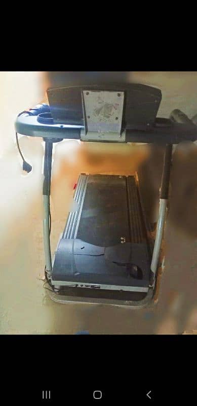 automatic treadmill for urgent sale 1