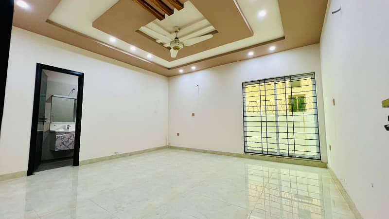 1 Kanal Beautiful House Available For Rent In Lake City Sector M1 10