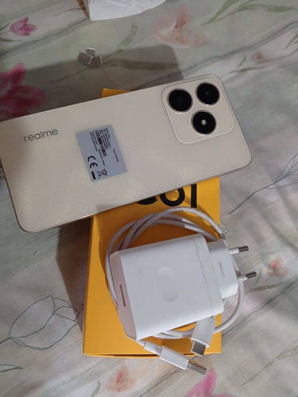 emergency sell realme c61 6+128 0