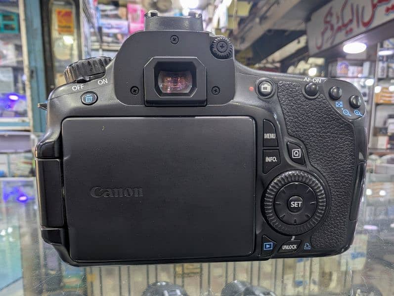 Canon EOS 60D with 17x50 Lens F2.8 Low Light 0323-2054464 3