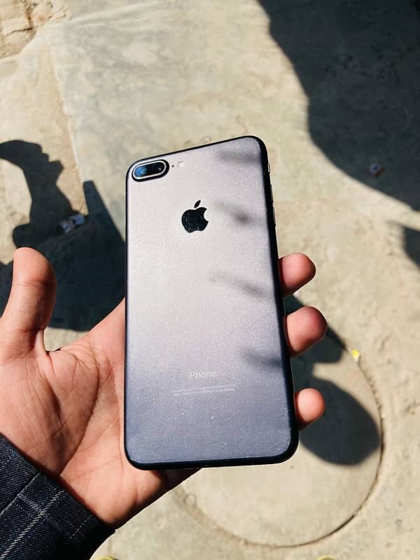 i phone 7 plus (128GB) pta approved All ok 100% 1