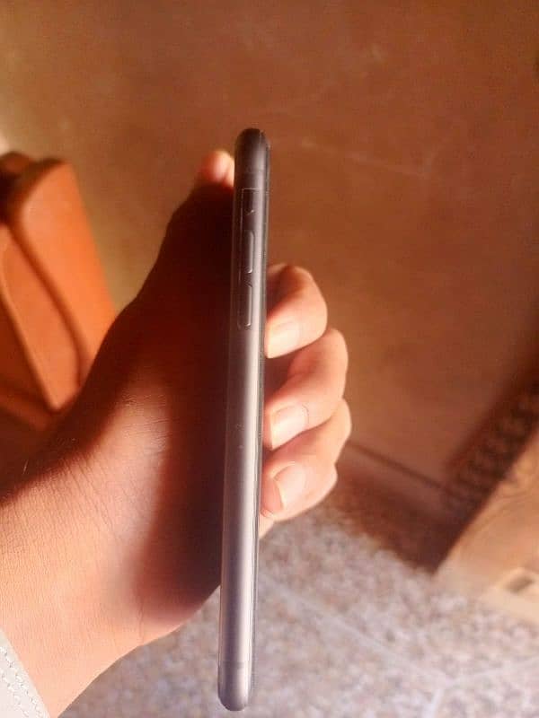 Iphone 11 for sale don't miss out! 4