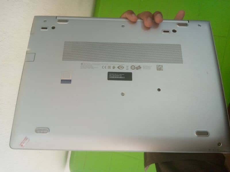 HP EliteBook 3