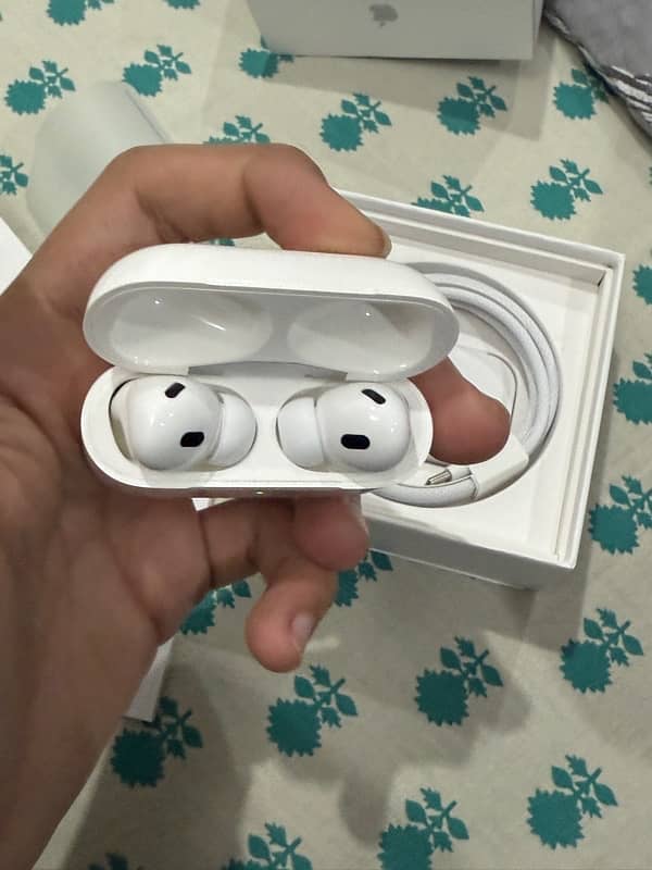 apple airpods pro2 3