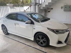 Toyota Corolla Altis Grande 1.8 2017 Full Option