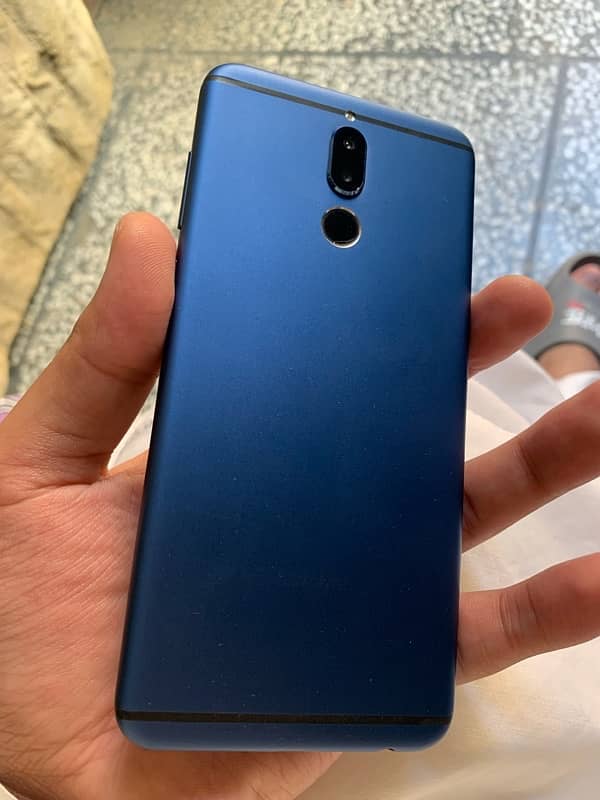 Huawei mate 10 lite 1