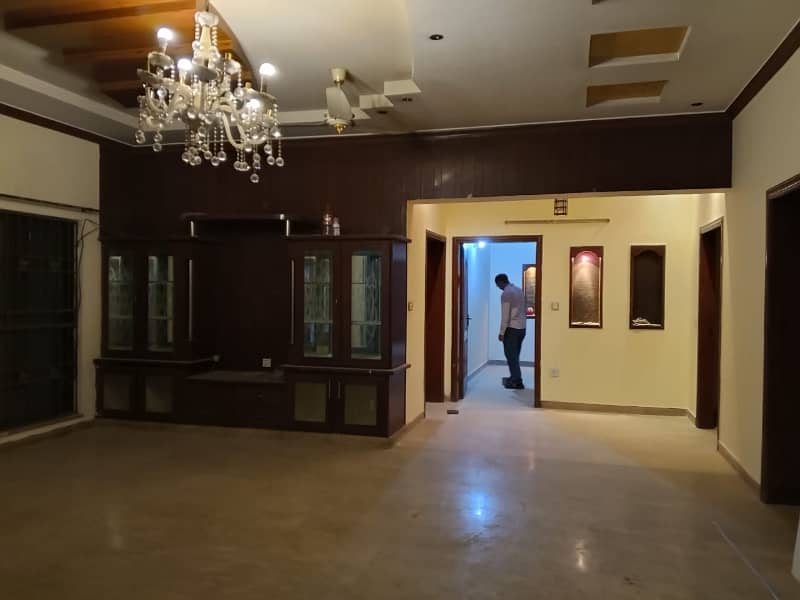 1 Kanal House For Rent Lower Portion In E-Block Valencia Town Lhr. 1