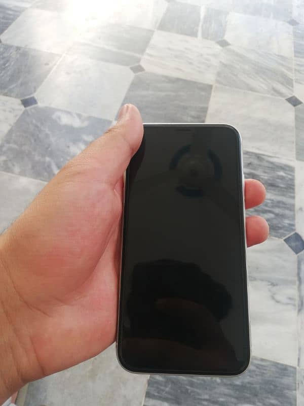 iphone 11 64Gb 4