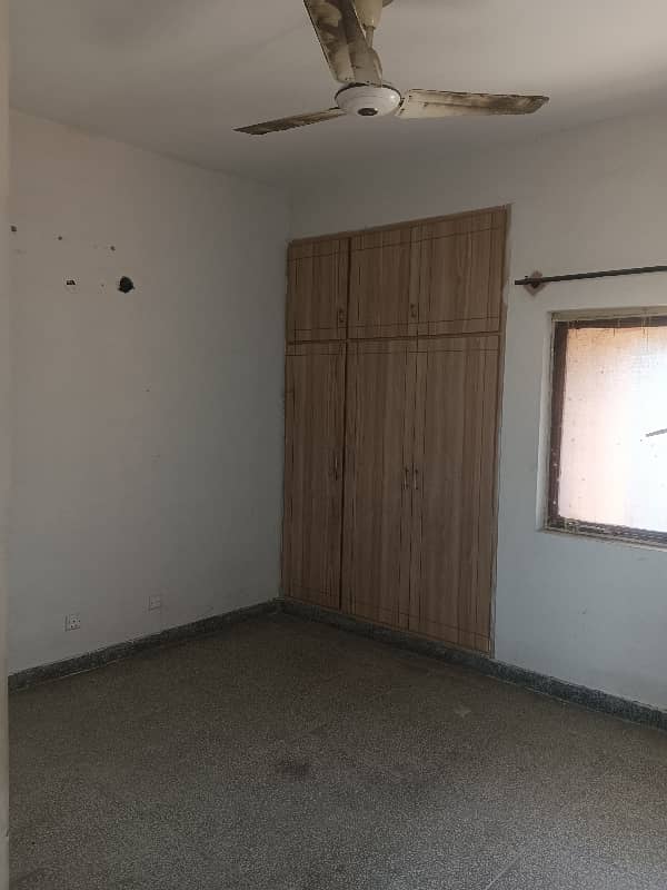 G-11/3 FGEHA D-Type First Floor Flat For Rent 0