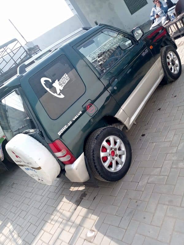 Mitsubishi Pajero Mini 2007 1