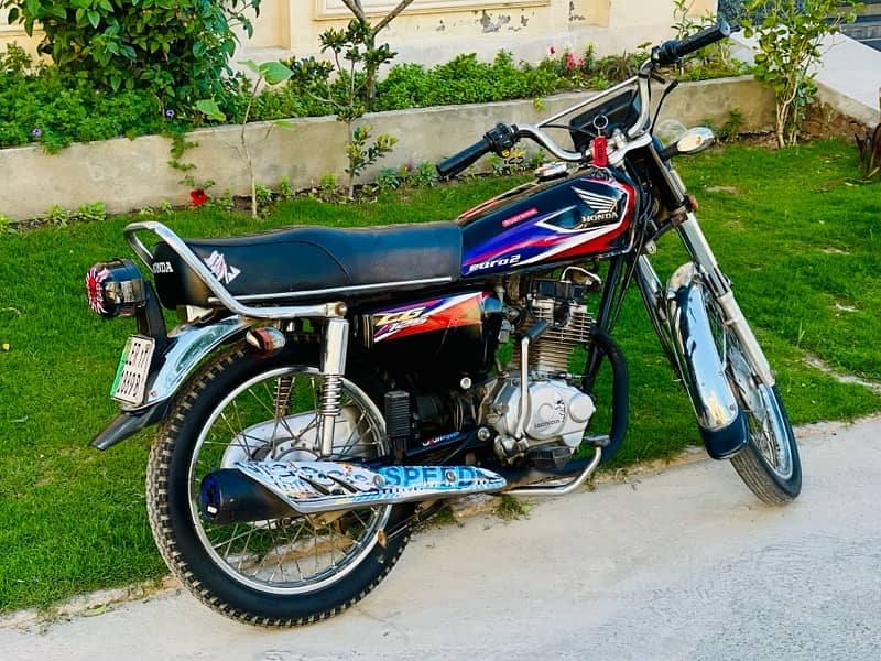 Honda CG 125 (2017) Model Black Edition For Sale 9