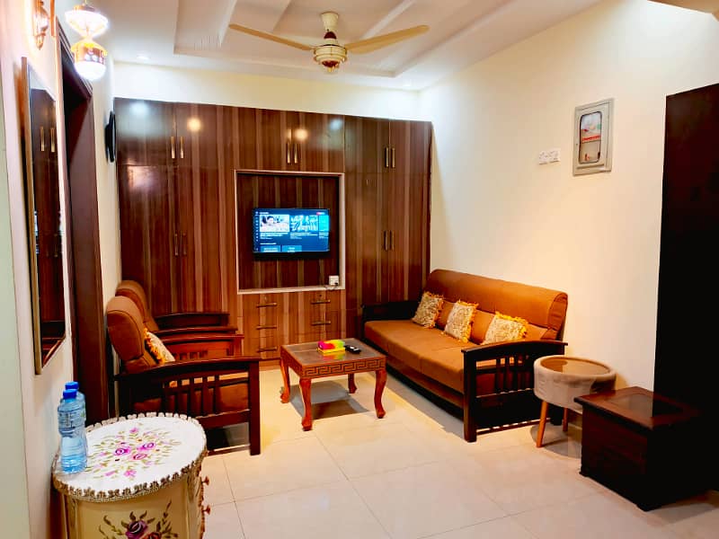 Luxury 1Bed With Tv Lounge For Rent Perday weekly monthly basis 2