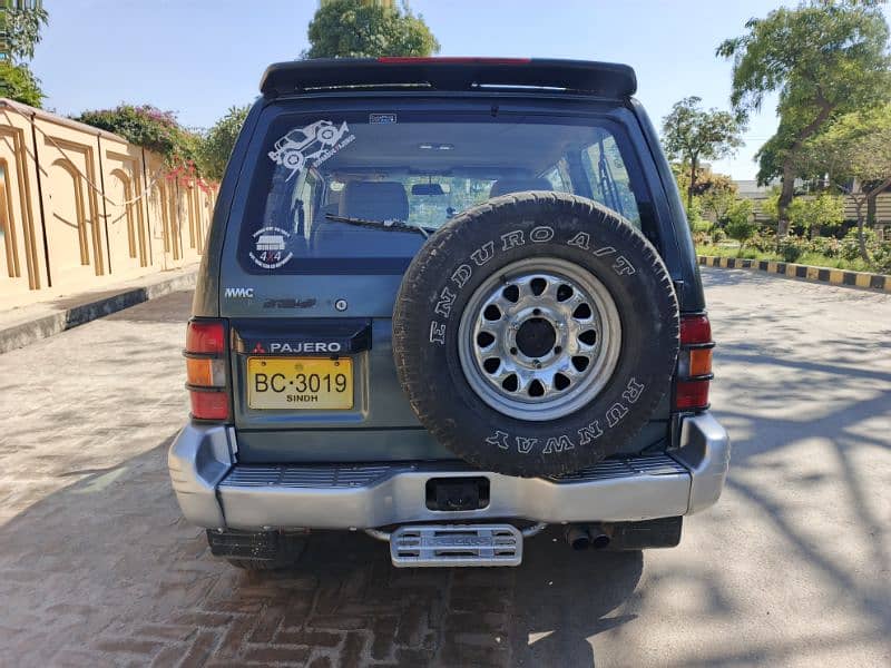 Mitsubishi Pajero 3 door 1993 5