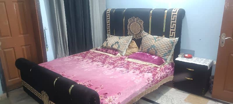 most beautiful black bed with one side table 2