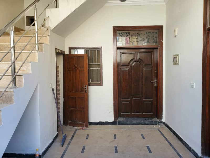 5 Marla Beautiful Design Double Storey House Available For Rent Newcity Phase 2 7