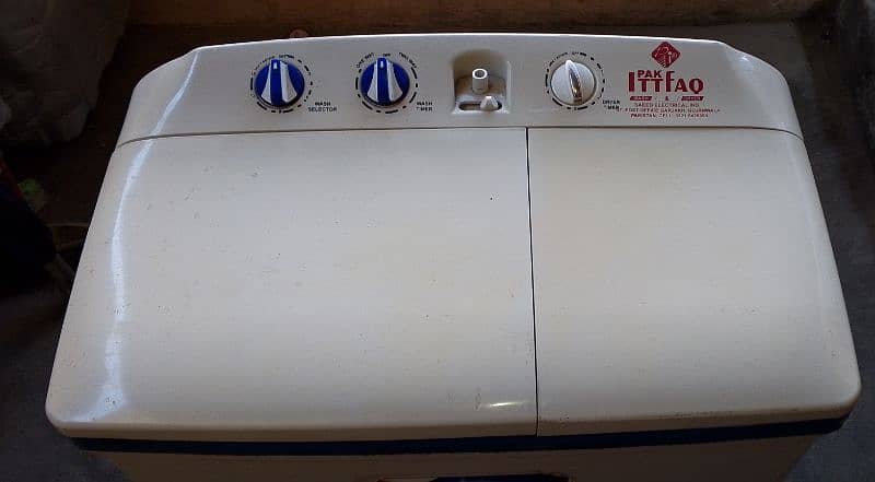 pak ittfaq Washing machine with dryer 0