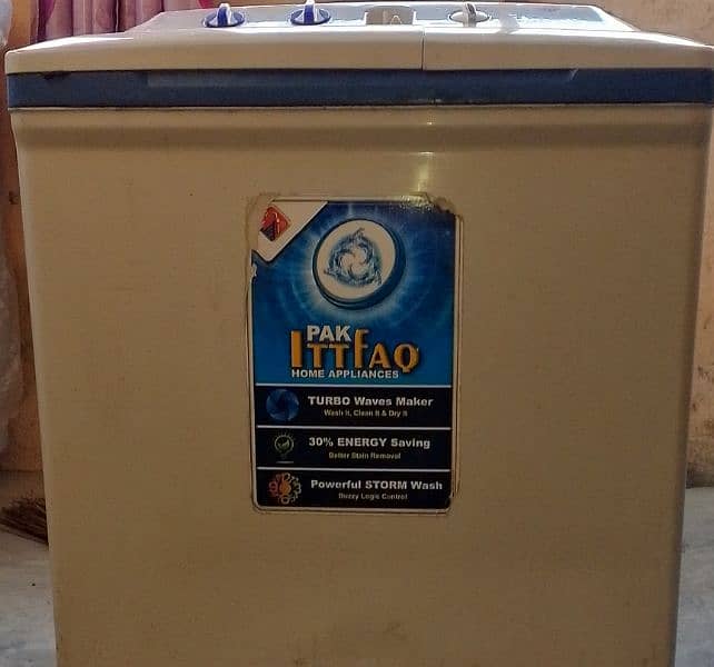 pak ittfaq Washing machine with dryer 1