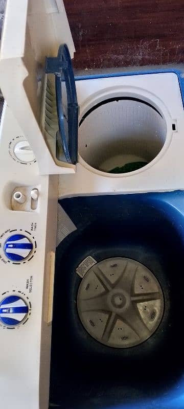 pak ittfaq Washing machine with dryer 3