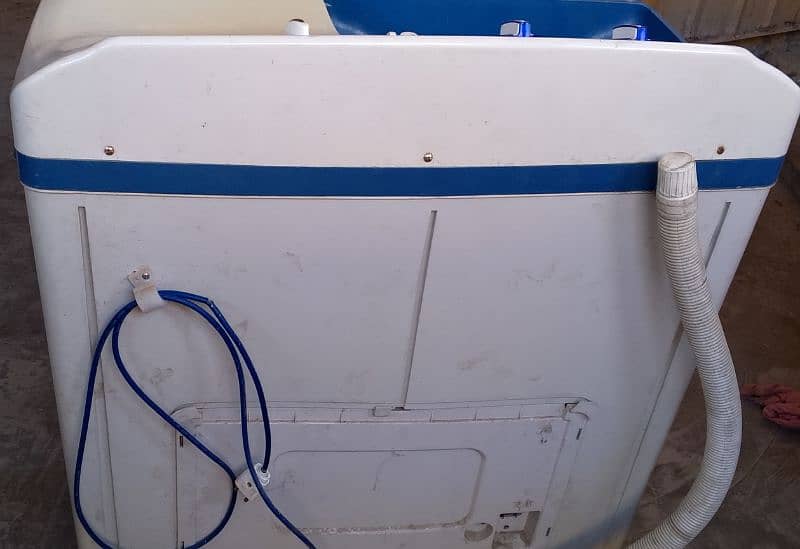 pak ittfaq Washing machine with dryer 5