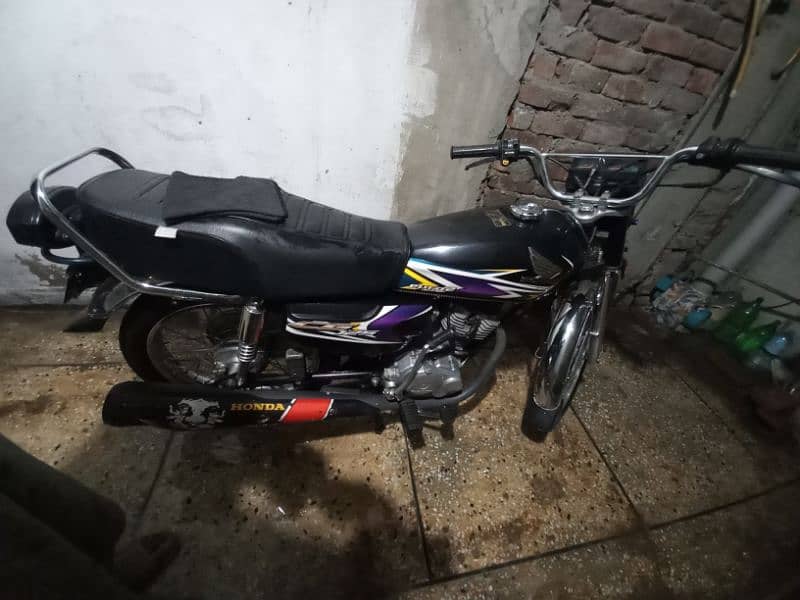 Honda CG 125 Black 20 Model 3