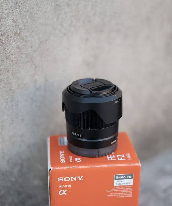 Sony 28mm f2 2