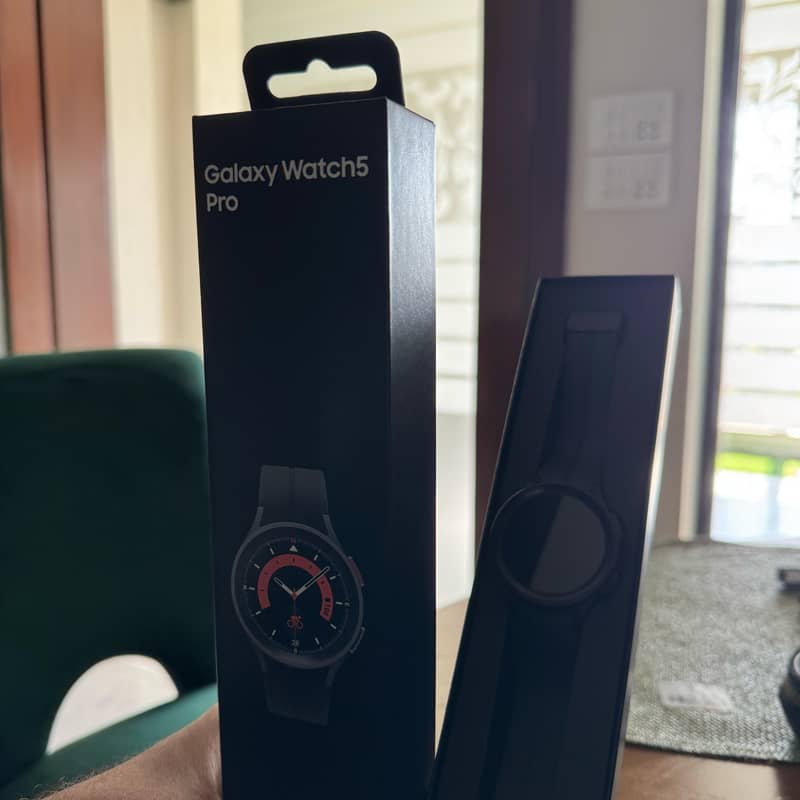 Samsung Watch 5 Pro (Phantom Black) 1