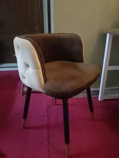 Vanity/coffee chair