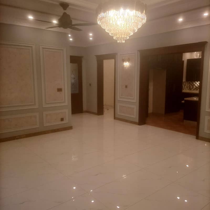 one kanal furnished house for sale facing park 60feet road 12