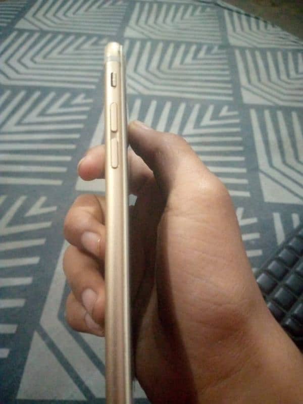 Iphone 6 with 64gb PTA Approved 3