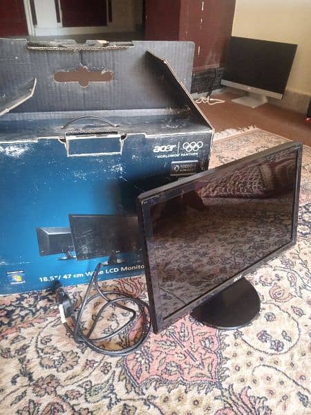 acer 18.5/47 cm wide LCD monitor for sale 0