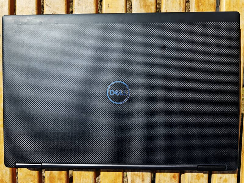 Dell Precision 7740 - Core i7 - 9th Gen 1