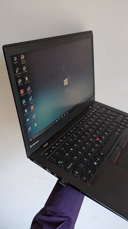 Lenovo X1 carbon, i7, 8GB, 256GB, No single fault 1