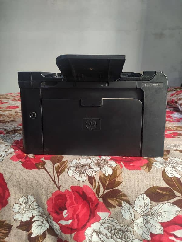 HP laserjet 1606dn printer 0