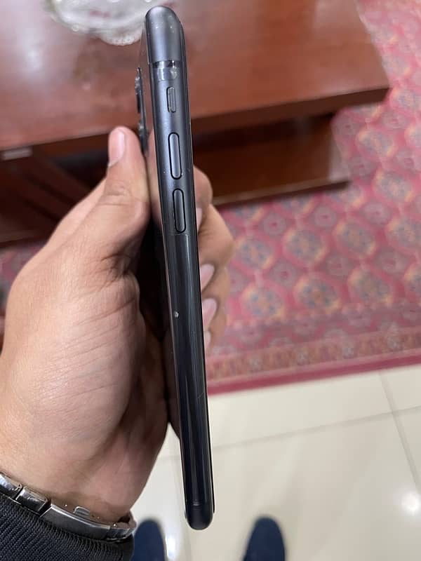 I Phone 11 128GB Non PTA 10/9.99 Condition 4