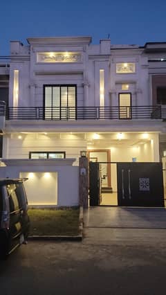 5.5 Marla Beautiful House Available On Prime Location For Sale In A Extension Citi Housing Sialkot