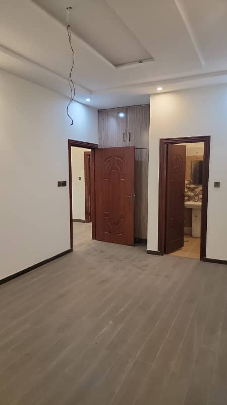 5.5 Marla Beautiful House Available On Prime Location For Sale In A Extension Citi Housing Sialkot 12