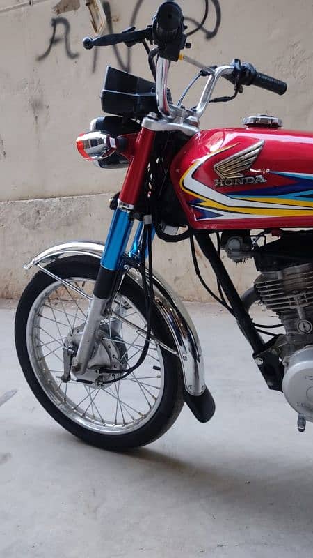 CG honda 125 larkana 2019 mint condition 3