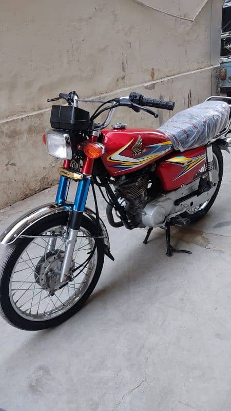 CG honda 125 larkana 2019 mint condition 4